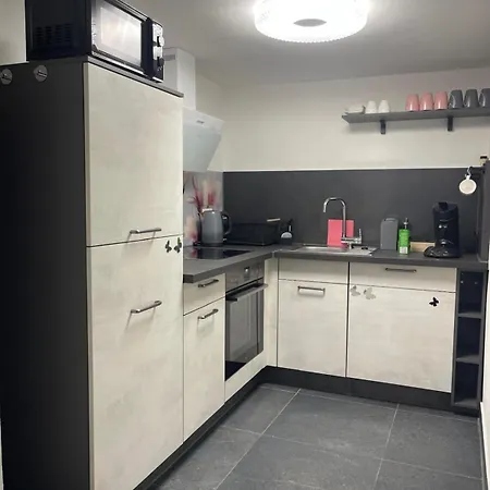 Schoene&moderne&zentrale Naehe A96 Apartman *